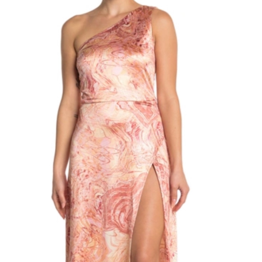 Dress (formal)